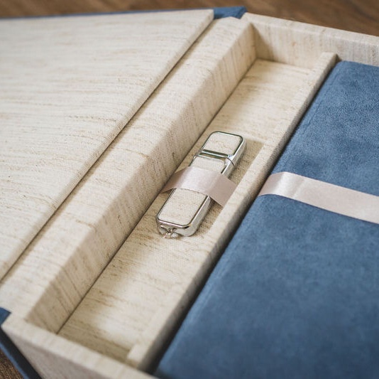 Luxury wedding album with matching presentation box
