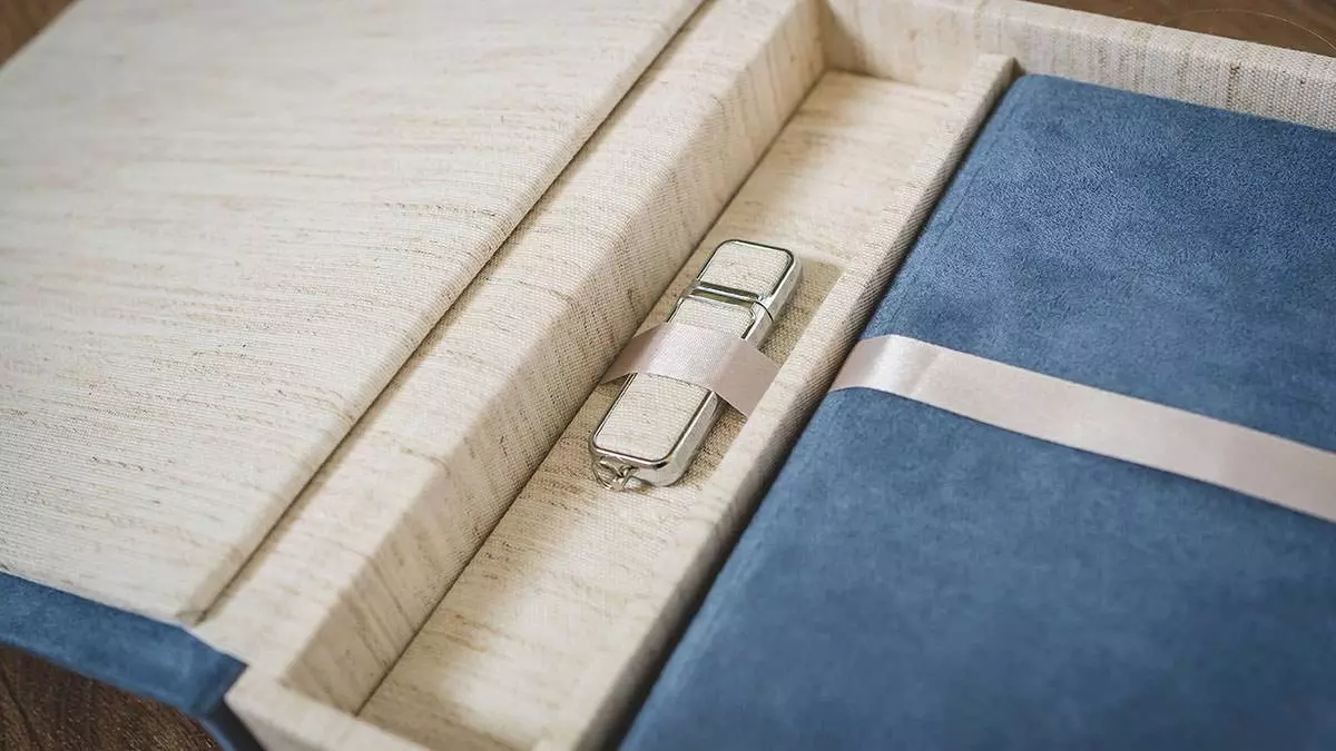 USB deluxe wedding album packages USB deluxe wedding album packages