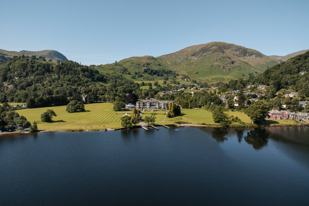 Inn on the Lake wedding venue aerial scene-set